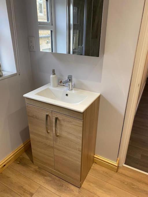 The Hayloft At Wrampool Farm Apartment Престън Екстериор снимка